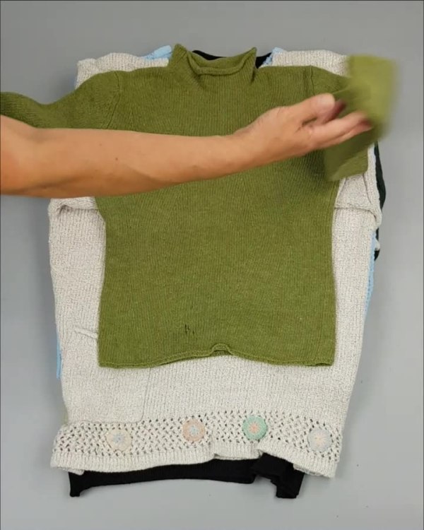 Фотография  864 - Джемпер муж+жен экстра#15 кг , Лот№2612 оптом в Калуге и Калужской области