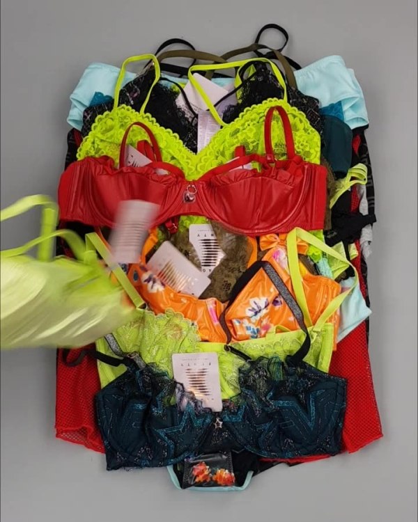 Фотография  906 - Нижнее белье Savage#57 шт, ЛОТ №4043 оптом в Калуге и Калужской области