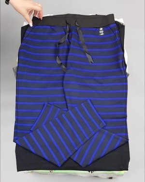 Фотография  259 - CIRCUS mix #11,8 кг, ЛОТ №4284 оптом в Калуге и Калужской области