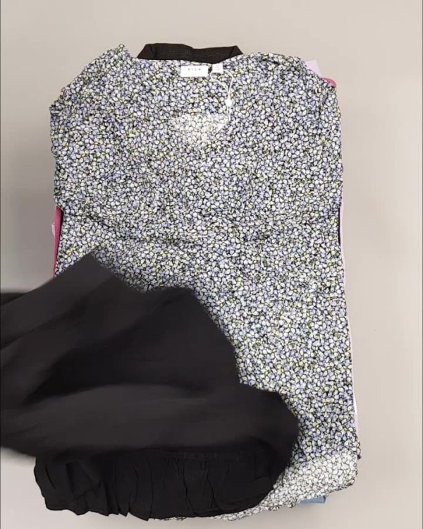 Фотография  325 - VILA Summer mix#15 кг, ЛОТ №4357 оптом в Калуге и Калужской области