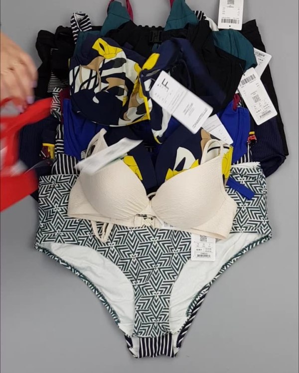 Фотография  705 - Купальники Chantelle#23 шт, ЛОТ №4412 оптом в Калуге и Калужской области