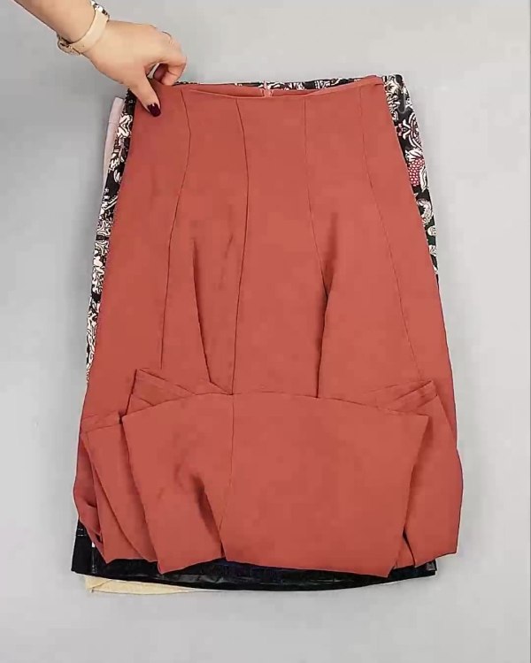 Фотография  609 - Юбки Корея#20 шт, ЛОТ №5062 оптом в Калуге и Калужской области