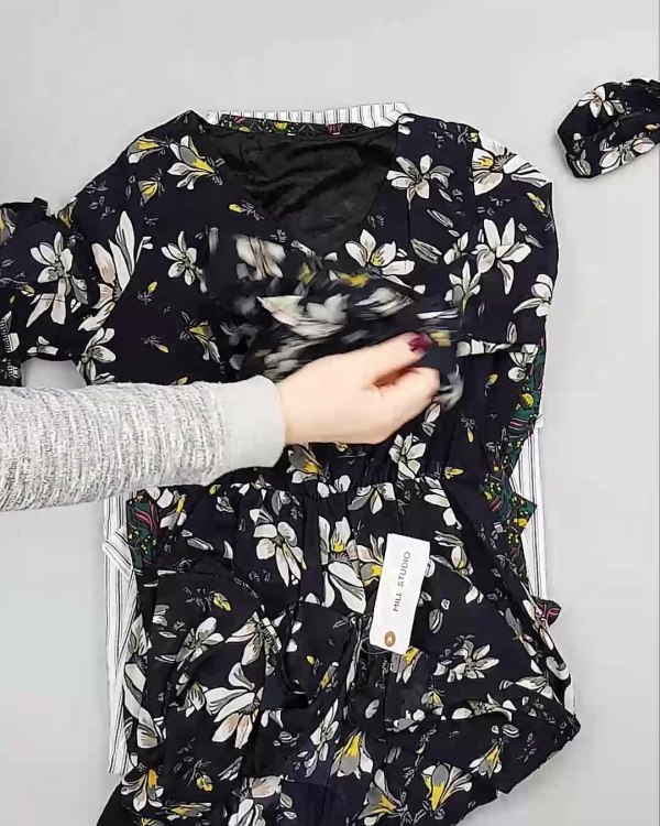 Фотография  574 - Платья Корея#20 шт, ЛОТ №5614 оптом в Калуге и Калужской области