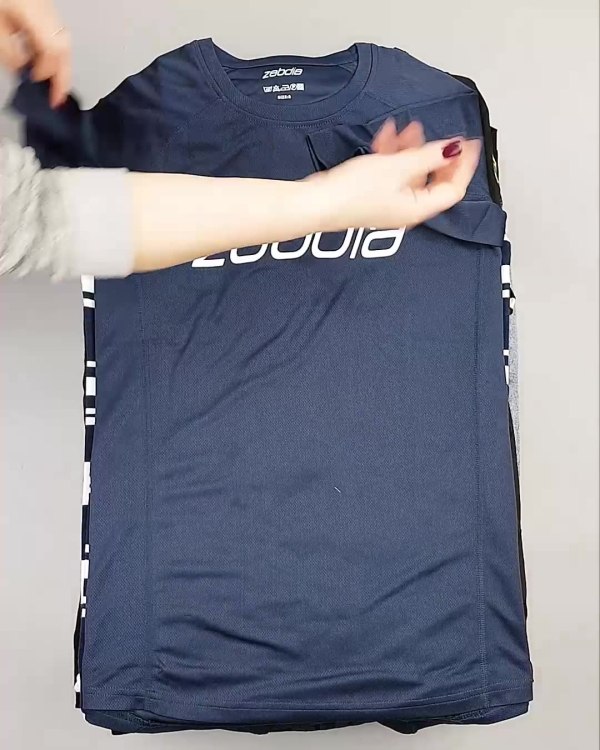 Фотография  948 - DK, Bestseller + Summer mix#15 кг, ЛОТ №5626 оптом в Калуге и Калужской области