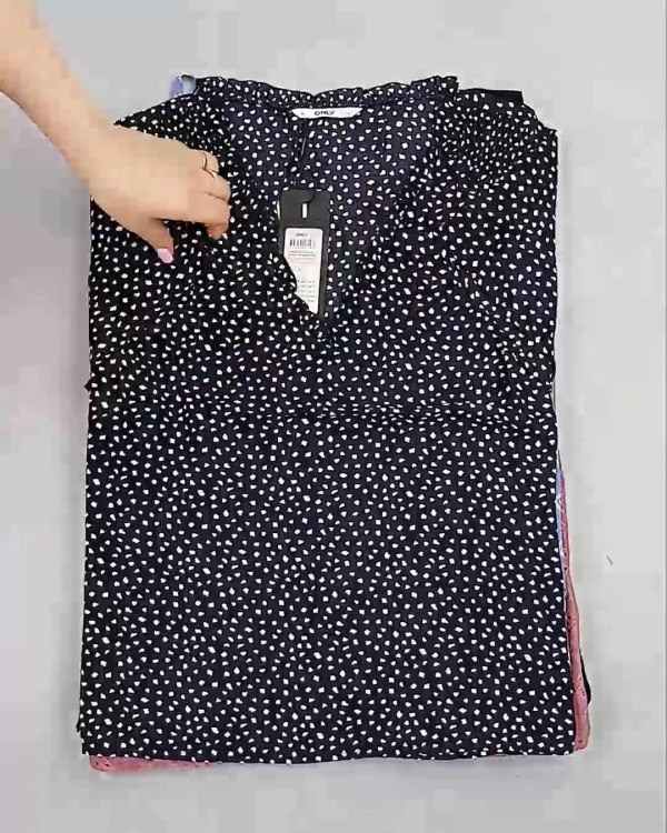 Фотография  290 - Блузки Bestseller 44#5 кг, ЛОТ №6084 оптом в Калуге и Калужской области