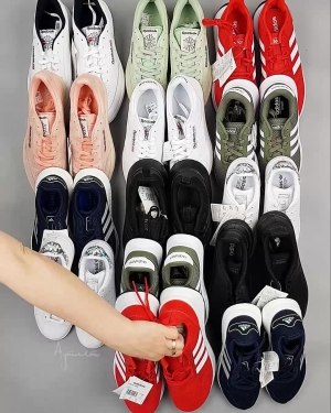 Фотография  927 - Кроссовки Adidas+Reebok#15 шт, ЛОТ №6145 оптом в Калуге и Калужской области