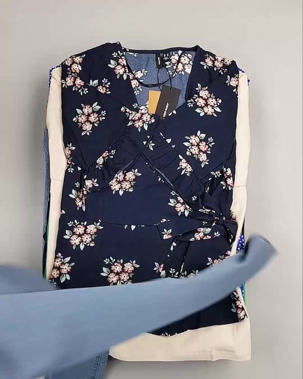 Фотография  558 - DK, Bestseller Summer mix#50 кг, ЛОТ №6186 оптом в Калуге и Калужской области