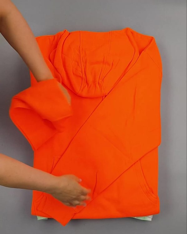 Фотография  561 - Толстовки СТОК CAN 0424#10 кг, ЛОТ №6425 оптом в Калуге и Калужской области