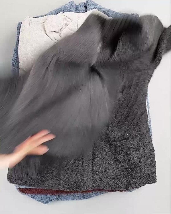 Фотография  923 - Кардиганы СТОК CAN#10 кг, ЛОТ №6474 оптом в Калуге и Калужской области