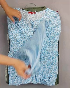 Фотография  892 - Платья Bestseller 44#5 кг, ЛОТ №6537 оптом в Калуге и Калужской области