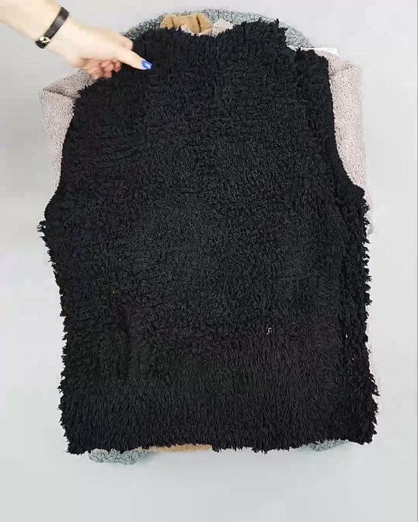 Фотография  385 - Кардиганы СТОК CAN#10 кг, ЛОТ №6887 оптом в Калуге и Калужской области