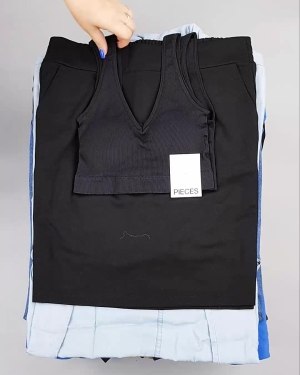 Фотография  834 - DK+Bestseller Winter mix 064#15 кг, ЛОТ №6896 оптом в Калуге и Калужской области