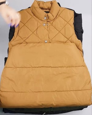 Фотография  647 - Верхняя одежда Дания#10,1 кг ЛОТ №6909 оптом в Калуге и Калужской области