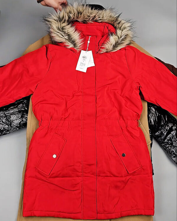 Фотография  893 - Верхняя одежда VILA#10,2 кг, ЛОТ №6825 оптом в Калуге и Калужской области