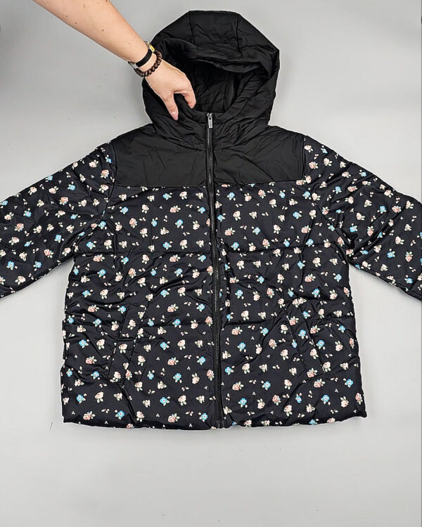 Фотография  544 - Верхняя одежда VILA#10,2 кг, ЛОТ №6825 оптом в Калуге и Калужской области