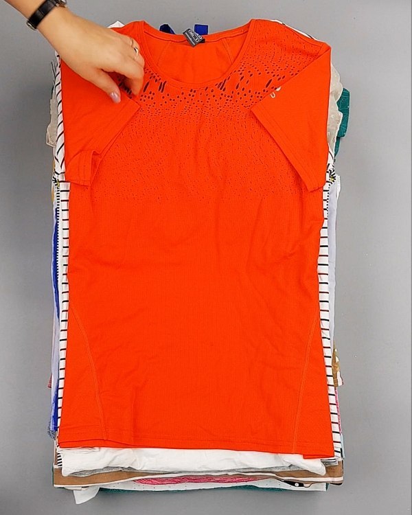 Фотография  681 - Cream Футболки поло женские#25 кг оптом в Калуге и Калужской области