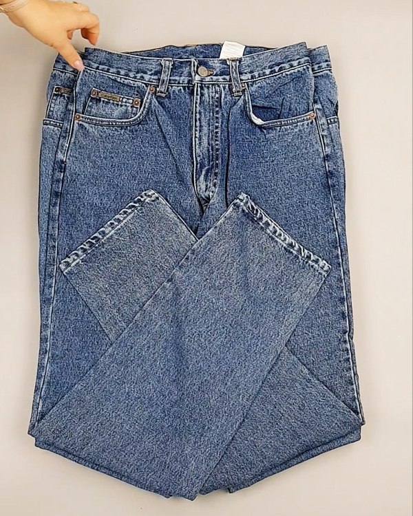 Фотография  981 - Джинсы CALVIN KLEIN муж #7,6 кг, ЛОТ №7020 оптом в Калуге и Калужской области