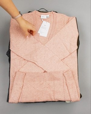 Фотография  784 - Кардиганы VILA W 104#7 кг, ЛОТ №7155 оптом в Калуге и Калужской области