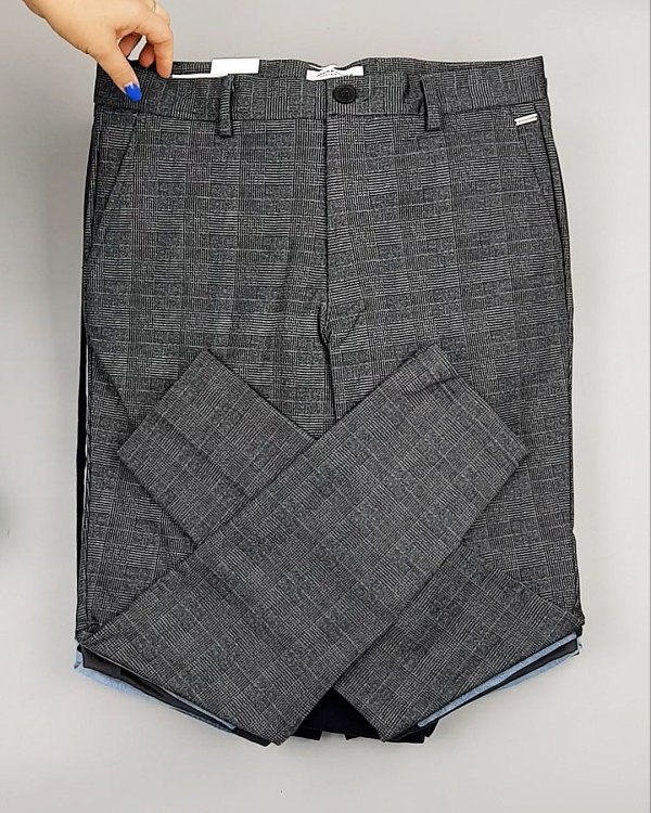 Фотография  724 - Брюки + джинсы JACK JONES 094#10 кг, ЛОТ №6963 оптом в Калуге и Калужской области