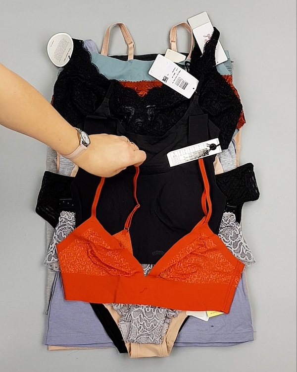 Фотография  680 - Нижнее белье TRIUMPH 104#33 шт, ЛОТ №7134 оптом в Калуге и Калужской области