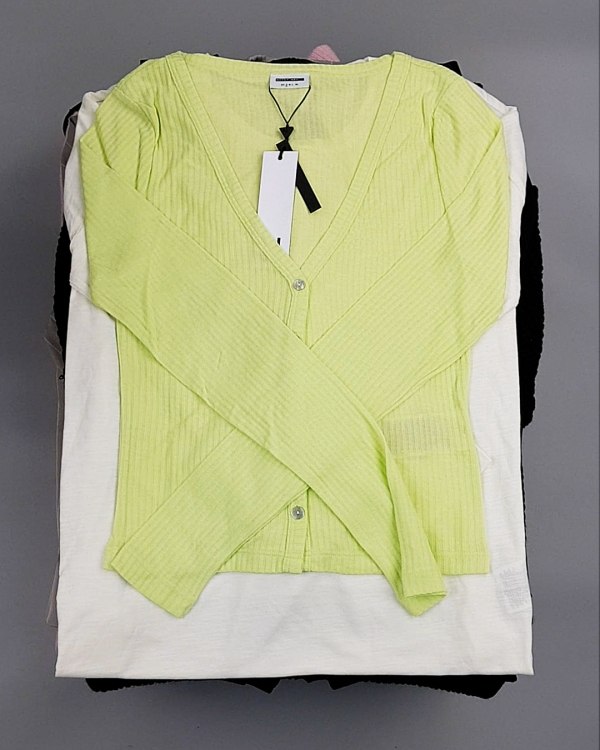 Фотография  954 - NOISY MAY Winter mix 104#15 кг, ЛОТ №7140 оптом в Калуге и Калужской области