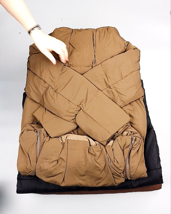 Фотография  464 - Верхняя одежда BESTSELLER Дания 104#10 кг, ЛОТ №7267 оптом в Калуге и Калужской области