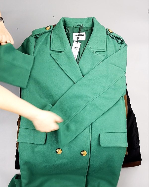 Фотография  111 - Верхняя одежда BESTSELLER Дания 104#10 кг, ЛОТ №7267 оптом в Калуге и Калужской области