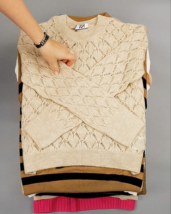 Фотография  676 - Джемпера Bestseller 104#7 кг, ЛОТ №7227 оптом в Калуге и Калужской области