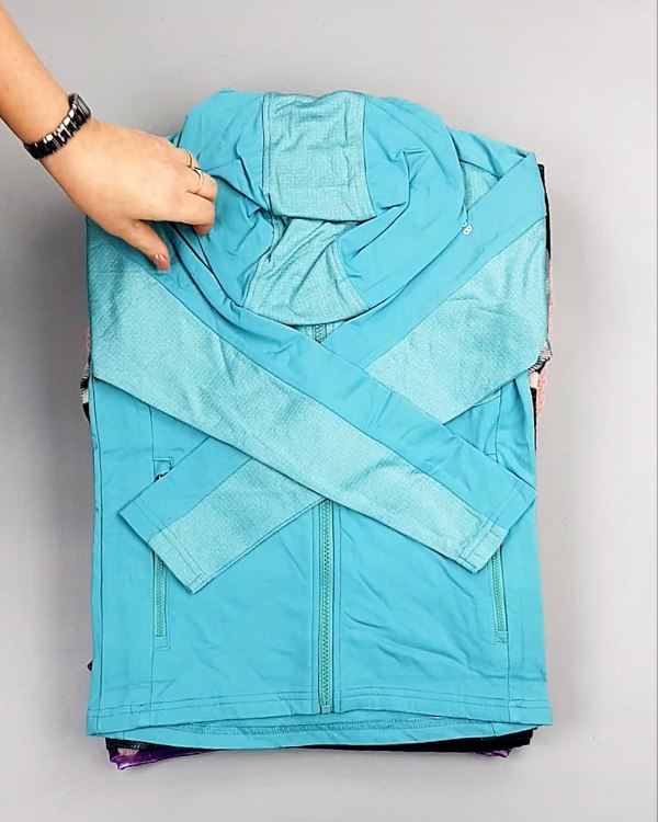 Фотография  624 - KIDS mix Italy 114#5 кг, ЛОТ №7285 оптом в Калуге и Калужской области