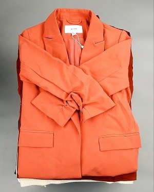 Купить Bestseller Winter mix 104#15 кг, ЛОТ №7344 оптом в Калуге и Калужской области