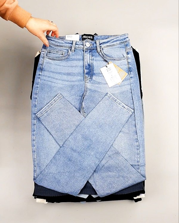 Фотография  973 - PIECES Winter mix 104#15 кг, ЛОТ №7379 оптом в Калуге и Калужской области