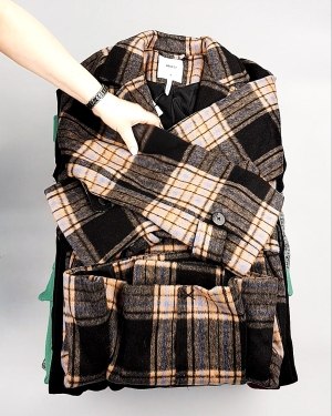 Фотография  842 - Пальто Bestseller 104#10,75 кг, ЛОТ №7561 оптом в Калуге и Калужской области