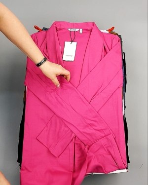 Фотография  307 - Bestseller Summer mix 104#15 кг, ЛОТ №7494 оптом в Калуге и Калужской области