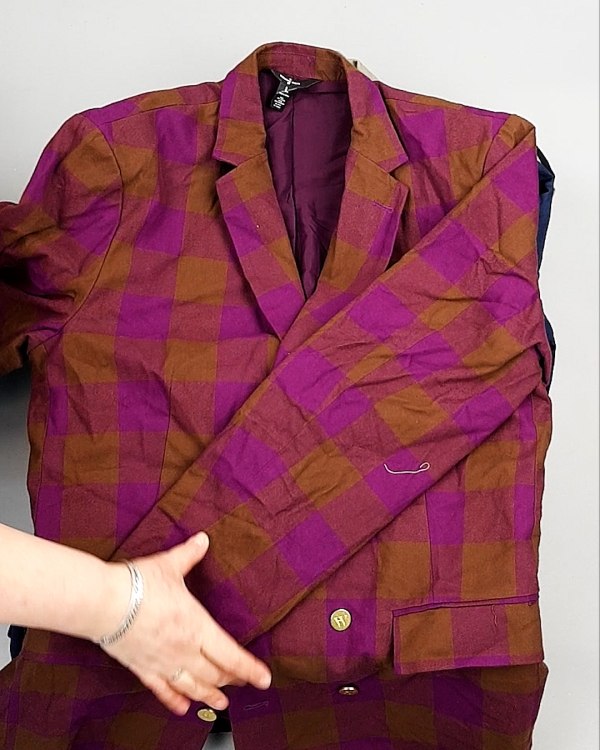 Фотография  654 - Пиджаки муж AMAZON 015#7,8 кг, ЛОТ №7774 оптом в Калуге и Калужской области