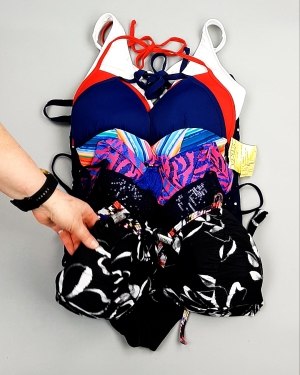 Фотография  577 - Купальники СТОК CAN 124#5 кг, ЛОТ №7690 оптом в Калуге и Калужской области