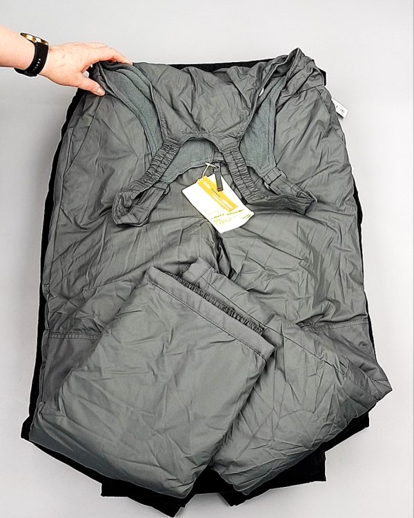 Фотография  469 - Штаны горнолыжные м/ж AMAZON 015#5,45 кг, ЛОТ №7787 оптом в Калуге и Калужской области