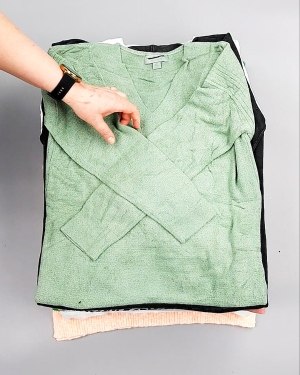 Фотография  988 - Джемпера легкие СТОК CAN 084#7 кг, ЛОТ №7635 оптом в Калуге и Калужской области