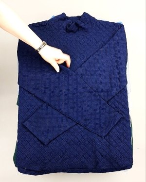 Фотография  200 - SWEATSHIRT CAN 084#10 кг, ЛОТ №7617 оптом в Калуге и Калужской области