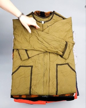 Фотография  310 - Верхняя одежда AMAZON жен 015#10 кг, ЛОТ №7712 оптом в Калуге и Калужской области