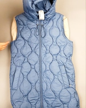 Фотография  650 - Верхняя одежда весна TOM TAILOR 124#7,8 кг, ЛОТ №7581 оптом в Калуге и Калужской области