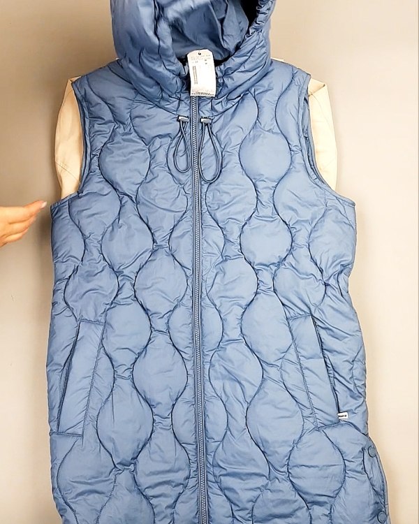 Фотография  103 - Верхняя одежда весна TOM TAILOR 124#7,8 кг, ЛОТ №7581 оптом в Калуге и Калужской области