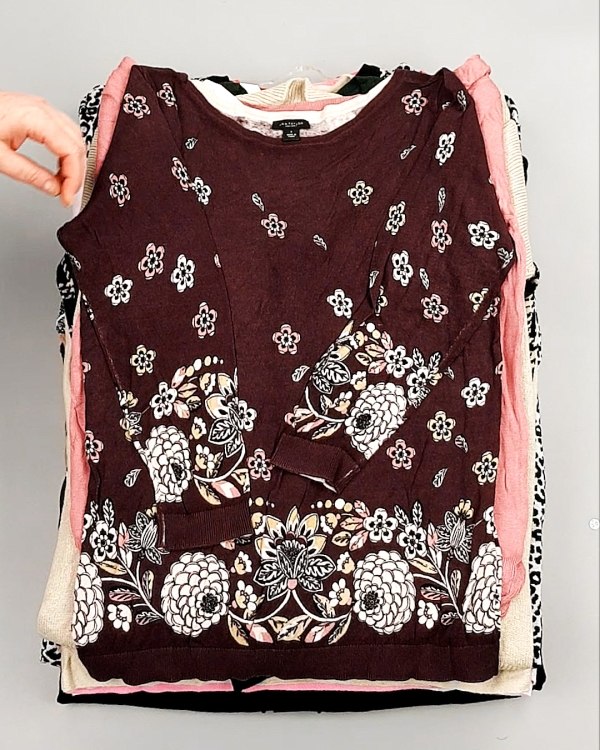 Фотография  763 - Джемпера легкие СТОК CAN 084#7 кг, ЛОТ №7632 оптом в Калуге и Калужской области