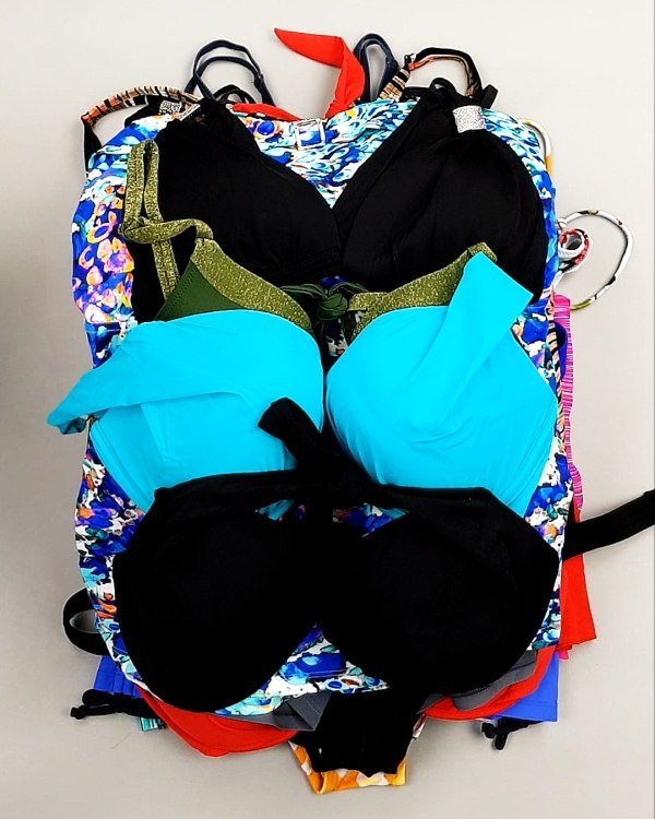 Фотография  885 - Купальники СТОК CAN 124#5 кг, ЛОТ №7686 оптом в Калуге и Калужской области