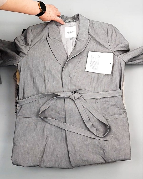 Фотография  884 - Кардиганы СТОК CAN 084#7 кг, ЛОТ №7673 оптом в Калуге и Калужской области