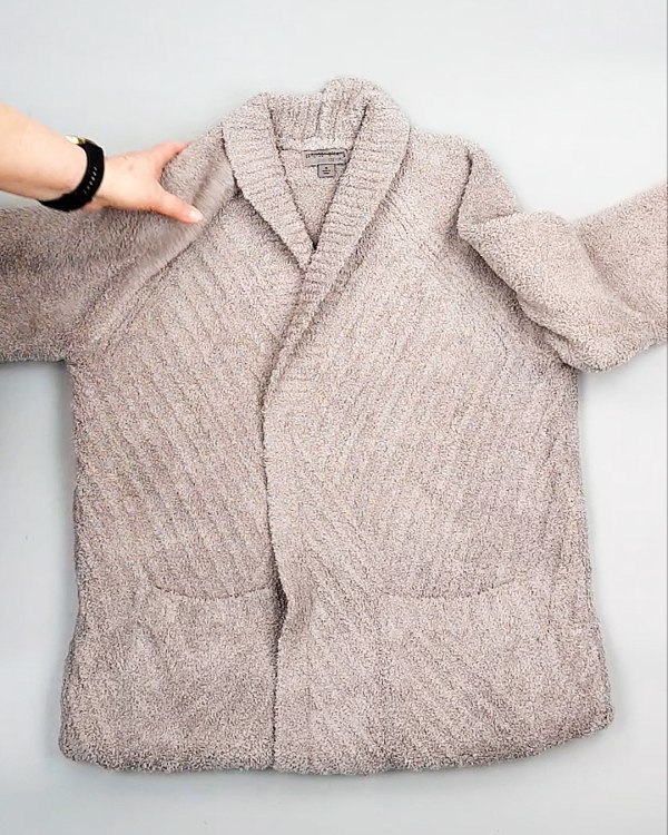 Фотография  702 - Кардиганы СТОК CAN 084#7 кг, ЛОТ №7673 оптом в Калуге и Калужской области