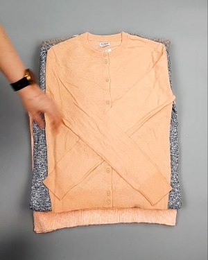 Фотография  598 - Джемпера легкие СТОК CAN 084#7 кг, ЛОТ №7635 оптом в Калуге и Калужской области