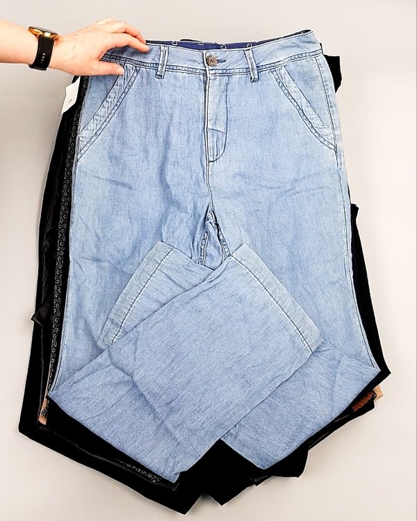 Фотография  849 - Брюки женские лето C&A 025#10 кг, ЛОТ №7894 оптом в Калуге и Калужской области