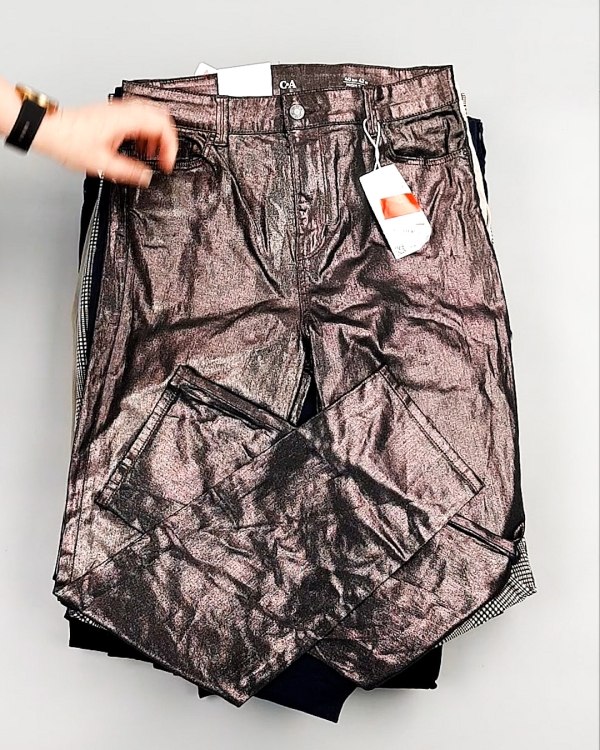 Фотография  993 - Брюки женские лето C&A 025#10 кг, ЛОТ №7895 оптом в Калуге и Калужской области