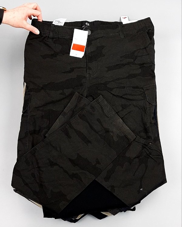 Фотография  828 - Брюки мужские зима C&A 025#10 кг, ЛОТ №7913 оптом в Калуге и Калужской области