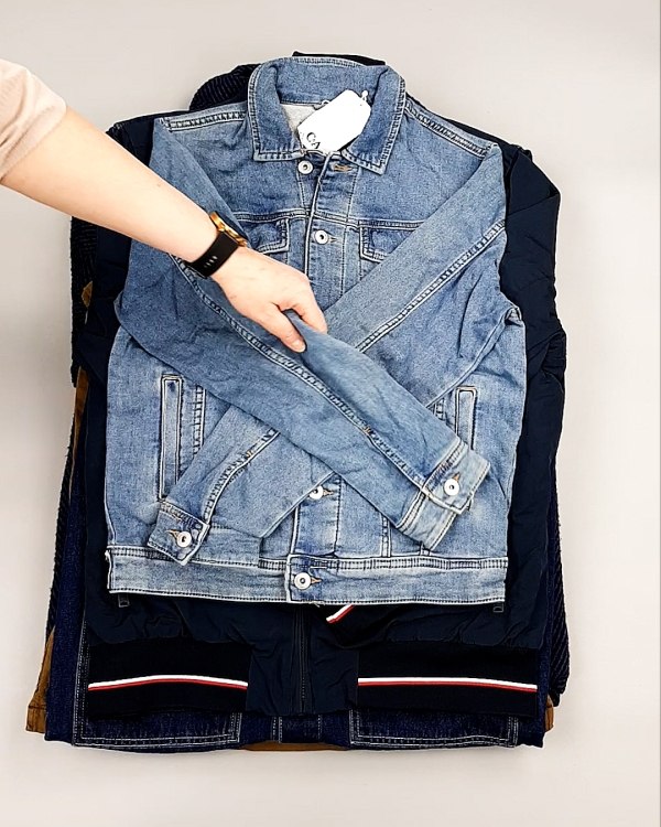 Фотография  578 - Ветровки м/ж C&A 025#10 кг, ЛОТ №7863 оптом в Калуге и Калужской области